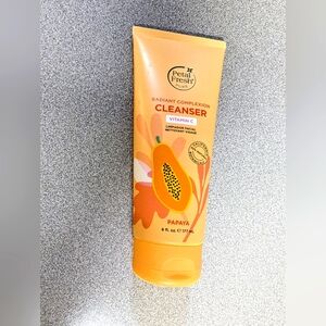 Petal fresh Pure radiant Complexion cleanser Vitamin C Papaya 6 fl Oz